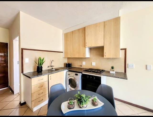 1 BEDROOM APARTMENT FOR SALE IN KARENPARK